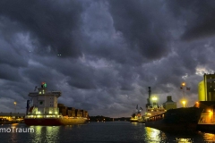 Am Nord-Ostsee-Kanal in Rendsburg - Schiffe gucken