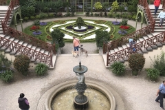 Im Schweriner Burggarten