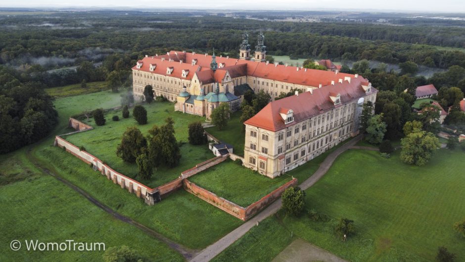 Kloster Leubus aus der Luft - Schlesien Polen